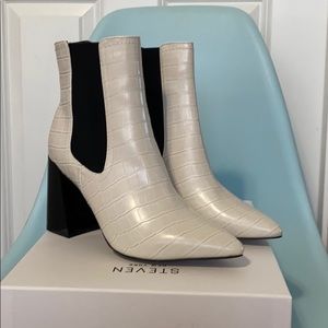 Steve Madden booties